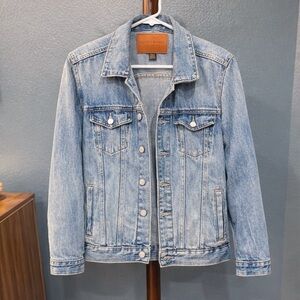 Lucky Brand Women’s 1X Classic Denim Jean Jacket Light Wash